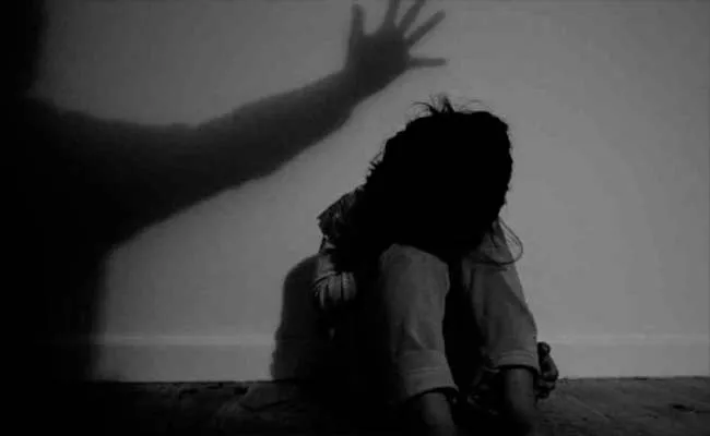 Minor Girl Molested And Killed In Unnao - Sakshi