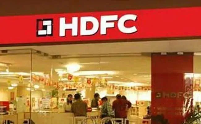  China Central Bank Hikes Stake In HDFC  - Sakshi