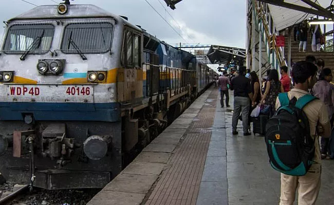 Lockdown Extended: Major Blow to Indian Railways - Sakshi