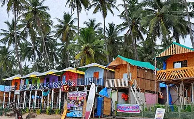 Goa CM Pramod Sawant Says Dont Come To Enjoy Here Amid Lockdown - Sakshi