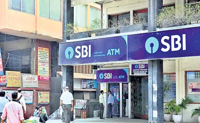 SBI Cuts Fixed Deposit Interest Rate By 40 Bps - Sakshi