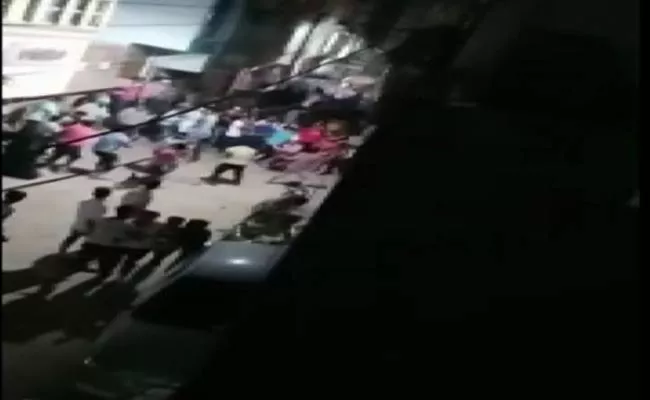 Neighbours Injured in Clash Over Parking in Telangana - Sakshi