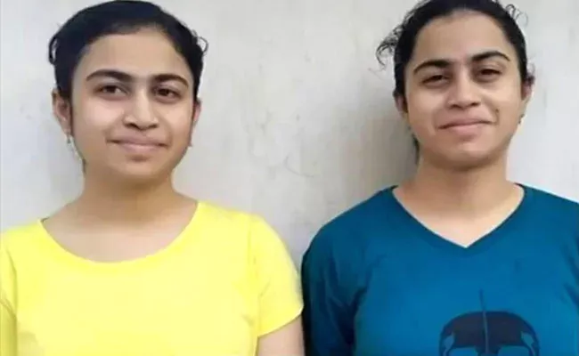 Identical Twins Identical Scores In CBSE Class 12 Exams - Sakshi