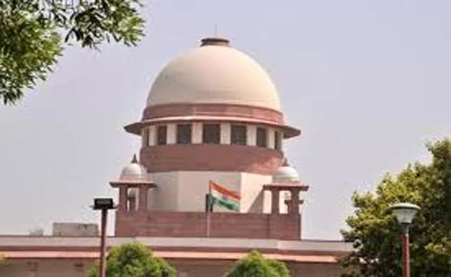 Supreme Court extends interim order on loan moratorium till 28 September - Sakshi