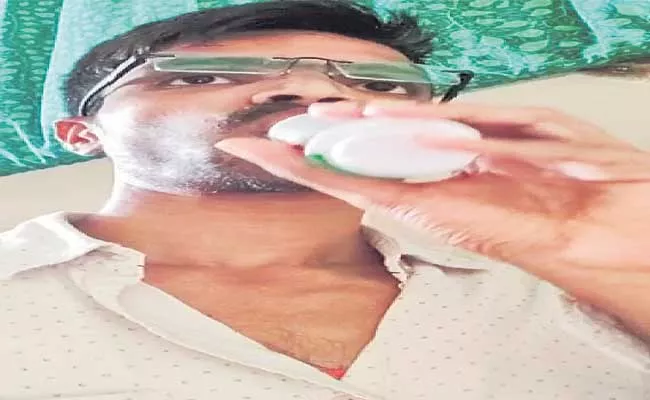 Sampath Kumar Committed Suicide At Miryalaguda - Sakshi