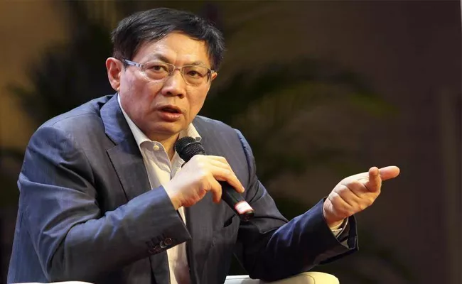 Chinese tycoon Ren Zhiqiang jailed for criticising Xi Jinping COVID-19response - Sakshi