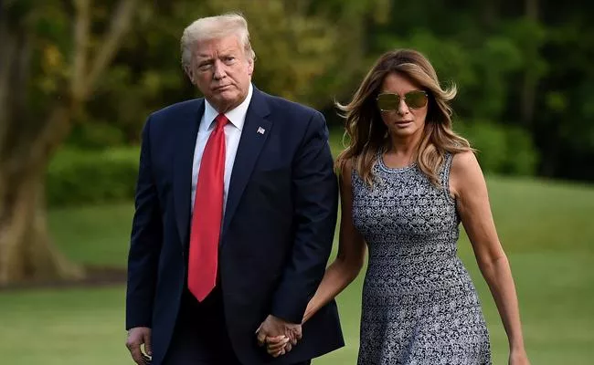 Reports Melania Will Not Leave Donald Trump Until January - Sakshi