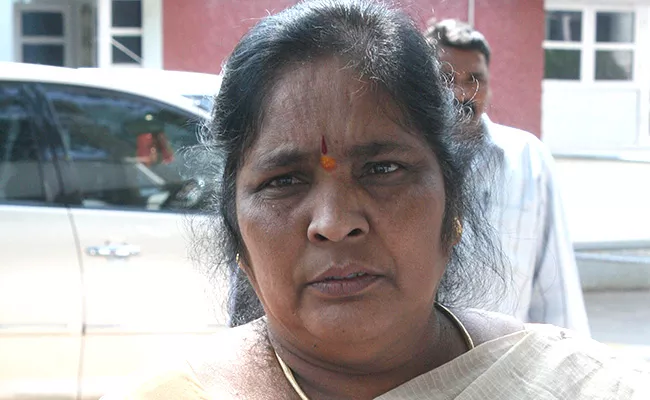 TDP Ex Minister Padala Aruna Resigns - Sakshi