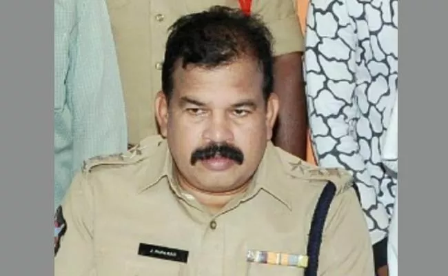 Vijayanagaram CCS DSP Paparao Deceased Due To Corona - Sakshi
