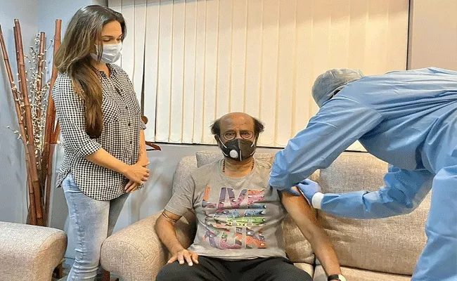 Rajinikanth Took Second Dose Vaccine In Chennai - Sakshi