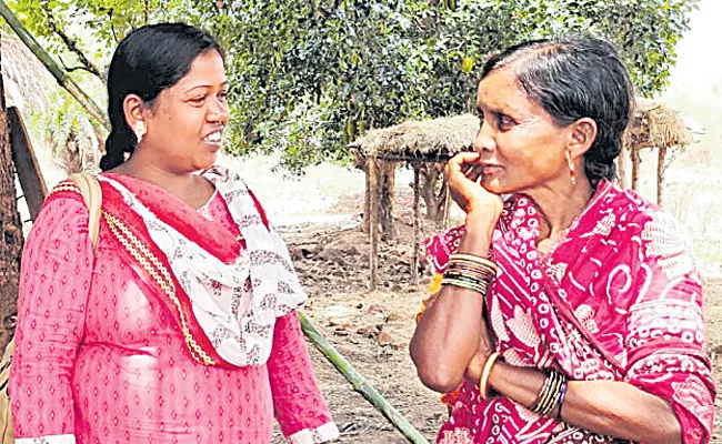 Odisha Woman Daily To Bring Medicine to Remote Village Doorsteps - Sakshi