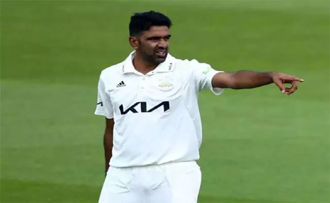 Ashwin Bowled First Over With New Ball In County Championship After 11 Years - Sakshi