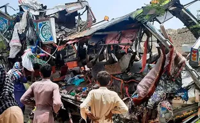 Road Accident in Pakistan Punjab Province - Sakshi