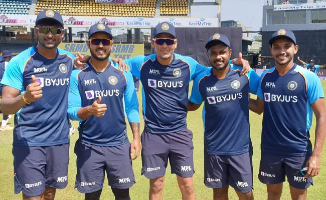 Ind Vs Sl: These Five Debutants In 3rd ODI Final Match - Sakshi