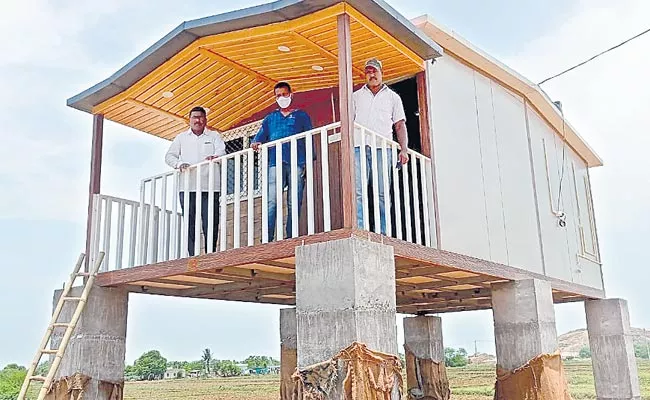 Innovative Readymade House Shifted From Hyderabad To Kodad Suryapet - Sakshi
