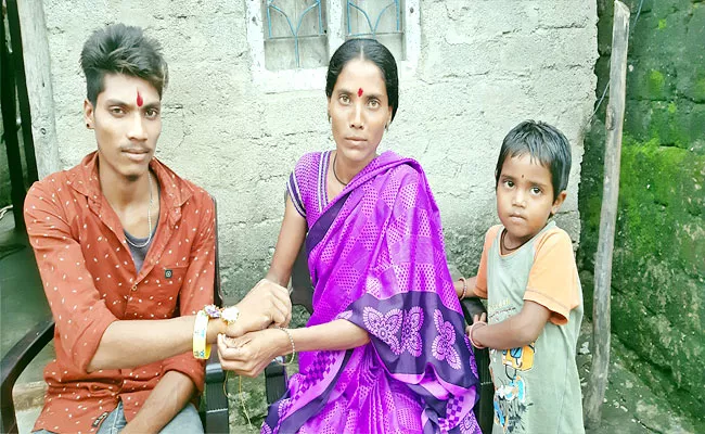 Missing Woman Reunion Again With Her Family In Adilabad - Sakshi