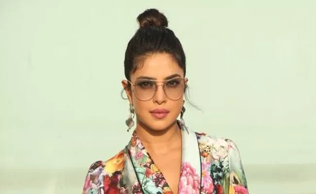 Priyanka Chopra Stunning Public Apology After Participation In American Reality Show - Sakshi