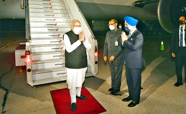 Prime Minister Narendra Modi US Visit: Indian PM Arrives New York - Sakshi