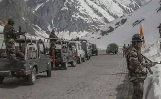 Over 100 Chinese soldiers Transgressed LAC in Uttarakhand last month - Sakshi