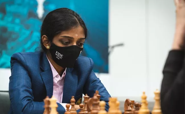 Women World Chess Championship: India Lost To Russia 4th Round - Sakshi