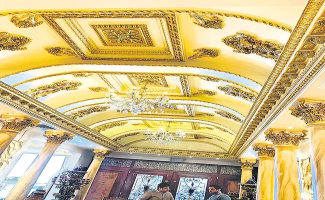 Luxury Interior Home With 24 Carat Gold Leafing - Sakshi