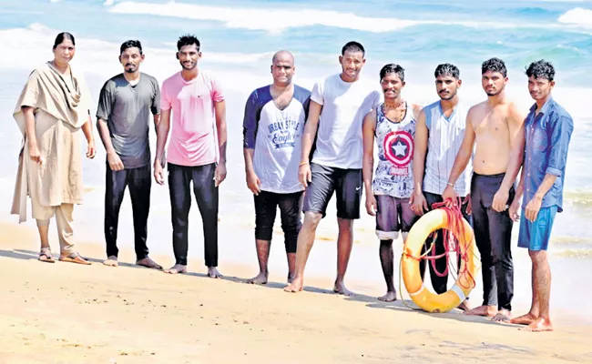GVMC Lifeguards Save Five People Life At Rushikonda Beach - Sakshi
