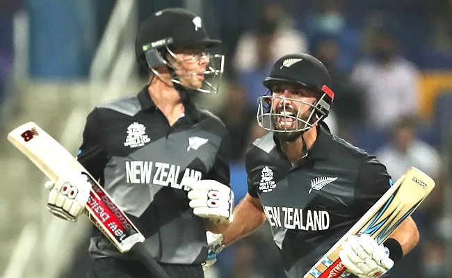 New Zealand beat England by 5 wickets enter final of T20 World Cup - Sakshi