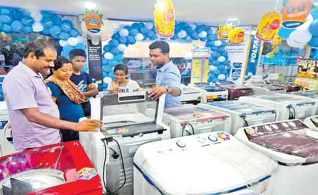 Sales Of Electronics And Home Appliances On Dhanteras Were Booming - Sakshi