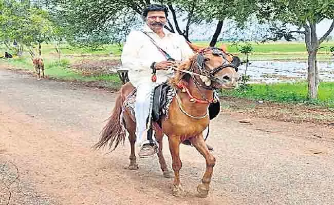 Special Story On Old Man Horse Riding In Kurnool District - Sakshi