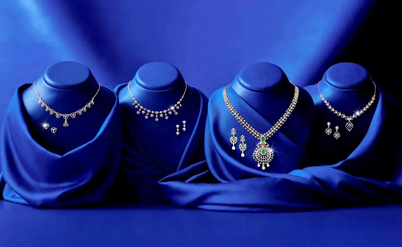Reliance Jewels launches a spectacular Diamond Delights necklace sets - Sakshi