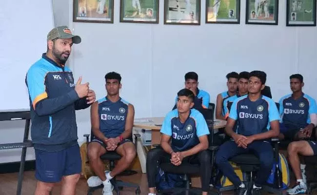 Rohit Sharma addresses Indias U19 team at the NCA - Sakshi