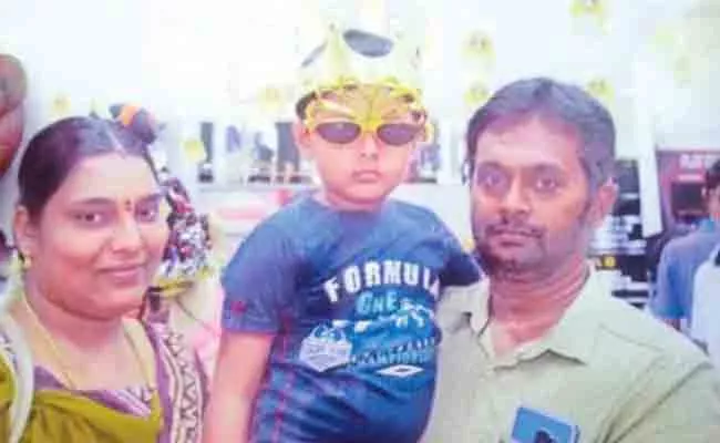 Debt Tragedy: Family Commits Suicide In Tamil Nadu - Sakshi