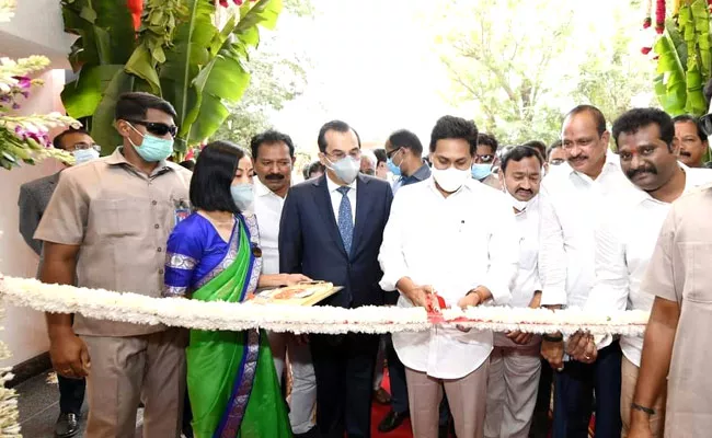 CM Jagan Inaugurates Star Hotel Constructed By ITC Guntur - Sakshi