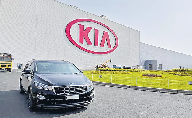 Kia India Crosses 5 Lakh Dispatch Mark From Anantapur Plant In Andhra - Sakshi