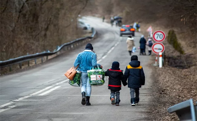 UN Says More No Of Migrations In Ukraine  - Sakshi