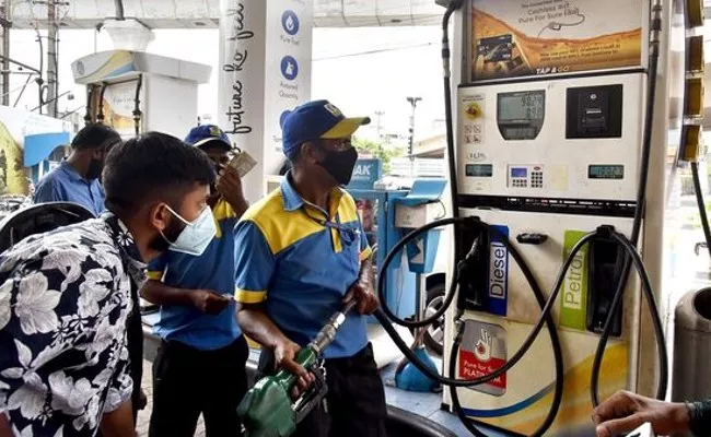 Petrol, Diesel Prices Hiked on March 31, 9th Rise In Last 10 Days - Sakshi
