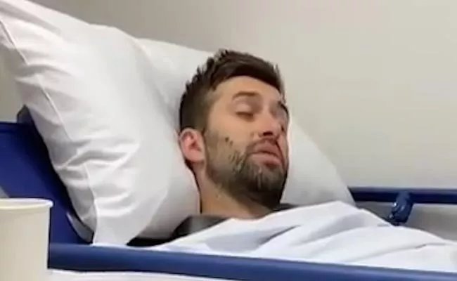 IPL 2022: Mark Wood Hilarious Comments While Being Under Anesthesia Gone Viral - Sakshi