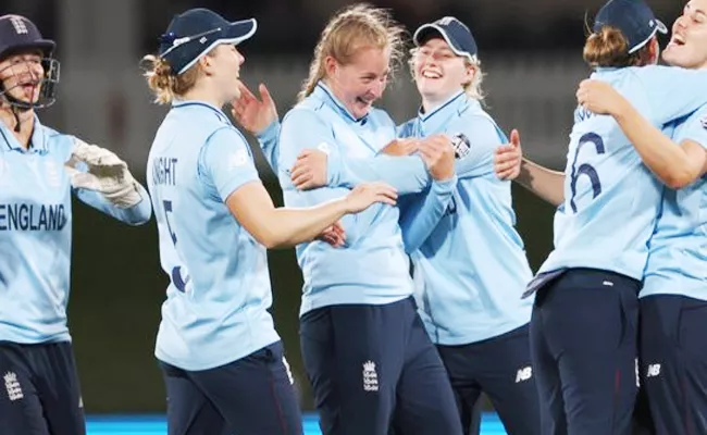 ICC Women WC 2022: England Beat South Africa By 137 Runs Enters Final - Sakshi