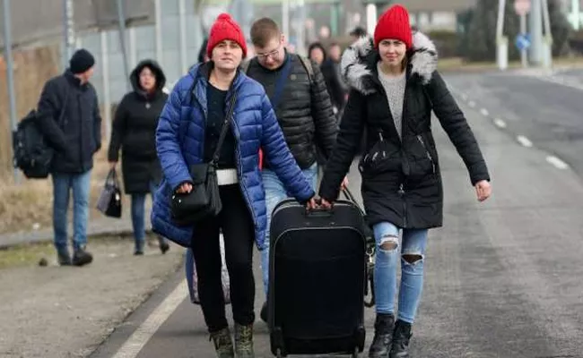 UN Says 2 Percent Of Ukraines Population Fled Their Homes - Sakshi