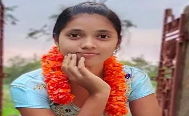 Teenage Girl Missing In Annamayya District - Sakshi