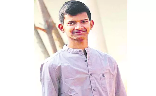 Hyderabad: Btech Student Found dead in Chaitanyapuri - Sakshi