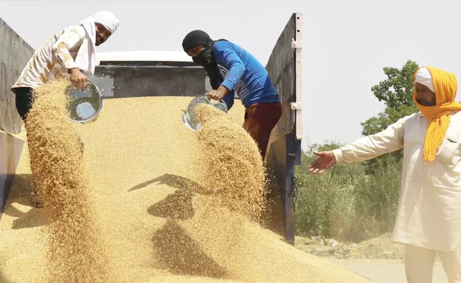 IMF Request India To Lift Wheat Export Ban ASAP - Sakshi