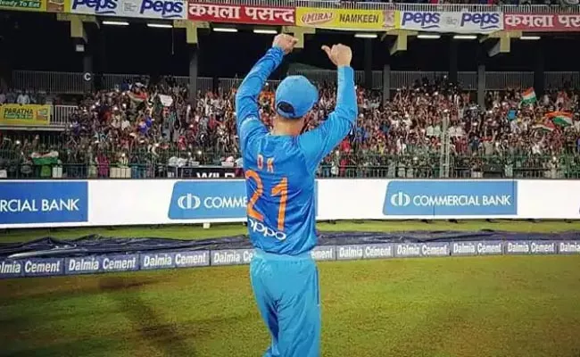 Dinesh Karthik Played International Cricket Under 11 Captains - Sakshi