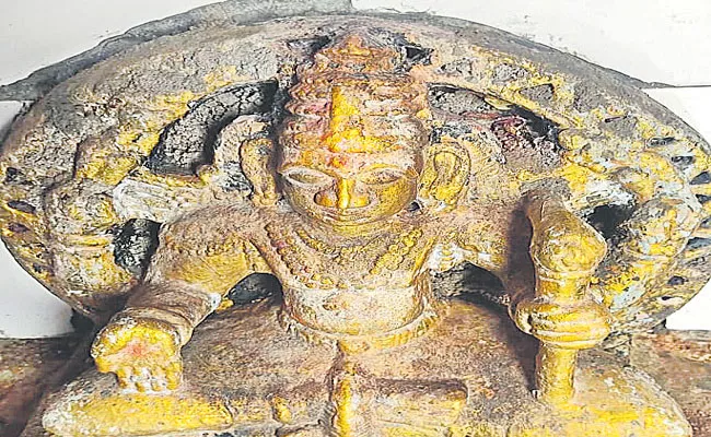 1000 Year Old Adhikara Nandi Idol Found In Siddipet - Sakshi