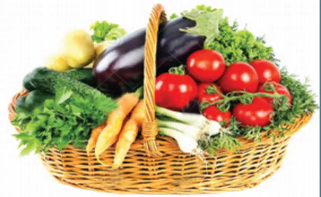 Pendurthi Rythu Bazar Vegetable Prices In Market - Sakshi