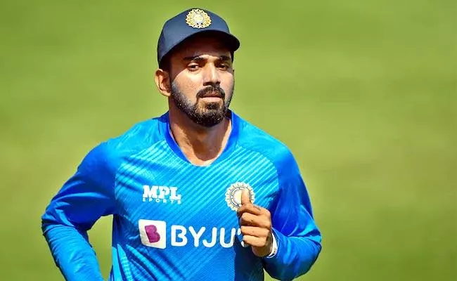 KL Rahul Tweets Road To Recovery After Undergoing Surgery - Sakshi