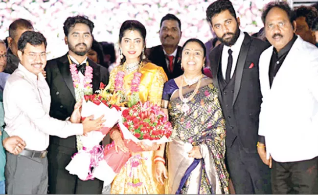 Grand Wedding Reception of MLA Vasupalli Ganesh son Visakhapatnam - Sakshi