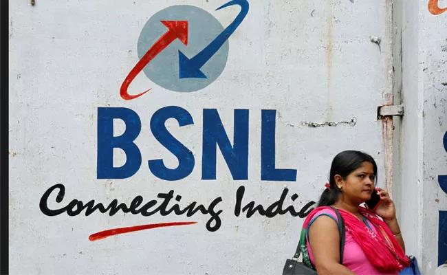 Bsnl New Recharge Plan Launches Rs 2022 With 300 Days Validity - Sakshi
