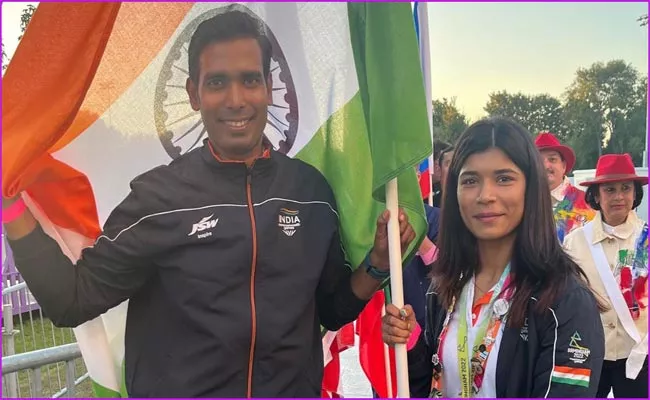 CWG 2022: Nikhat Zareen Hounered As India Flag Bearer Along With Sharath Kamal In Closing Ceremony - Sakshi