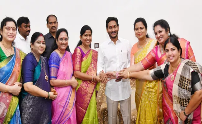 Women Leaders Tie Rakhi To AP CM YS Jagan On Raksha Bandhan - Sakshi